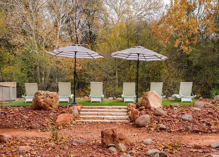 12 Creekside Retreat - King *